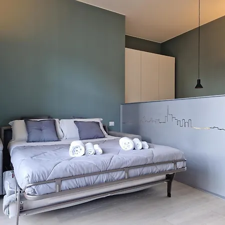Quick Flat Lucini - Private Garden And Parking Appartement *
